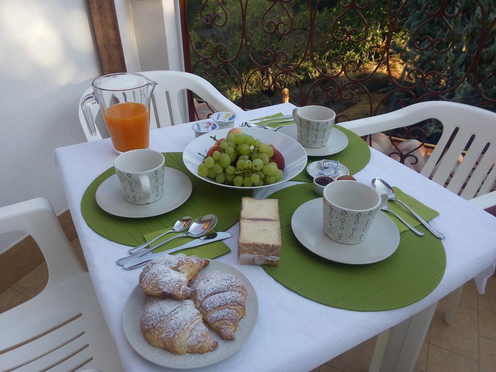 Il Giardino Di Leoca Bed & Breakfast Nicolosi Dış mekan fotoğraf